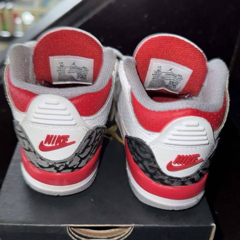Jordan 3 - Picture 4 of 5